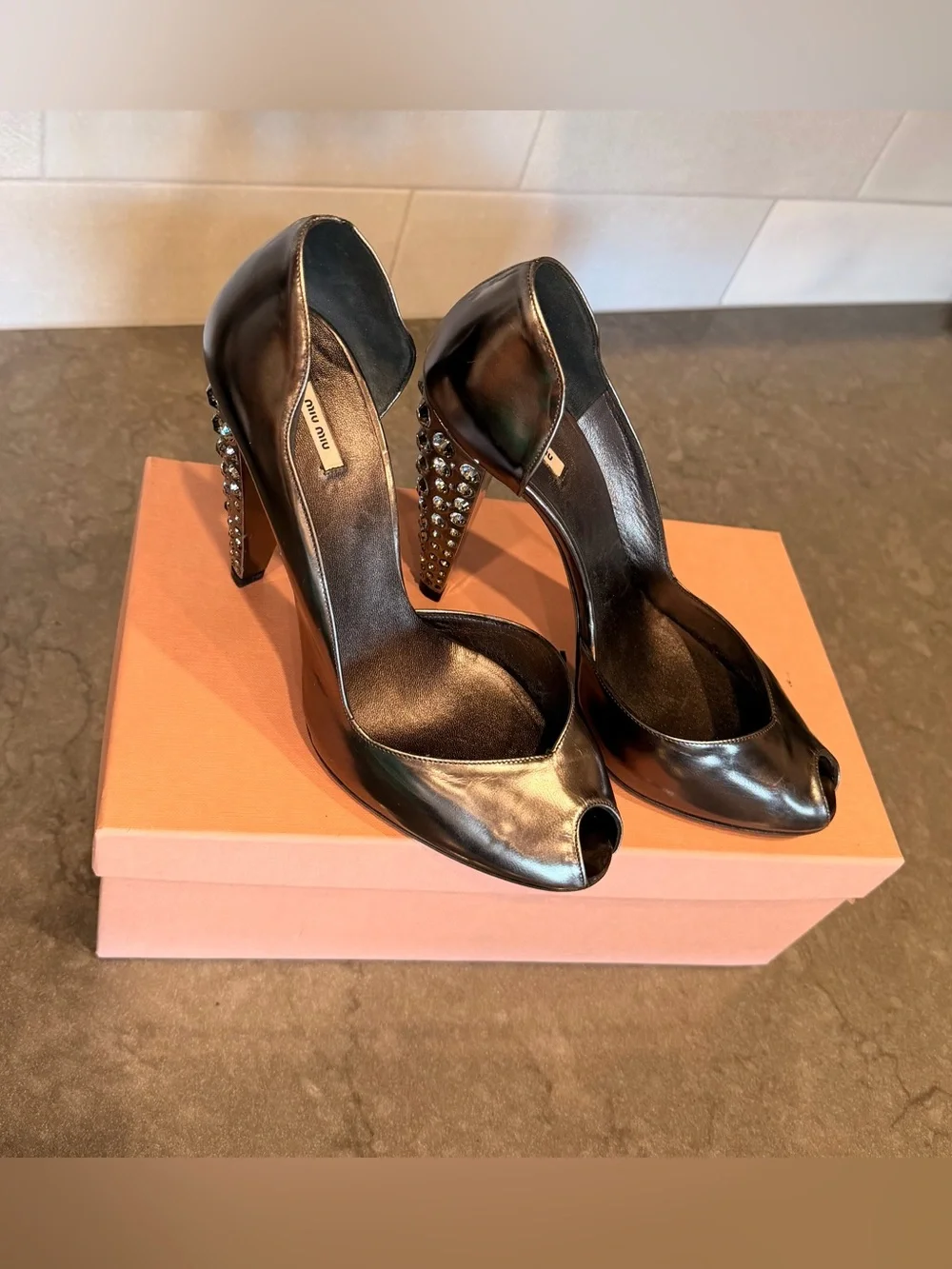 Miu Miu elegant miu
